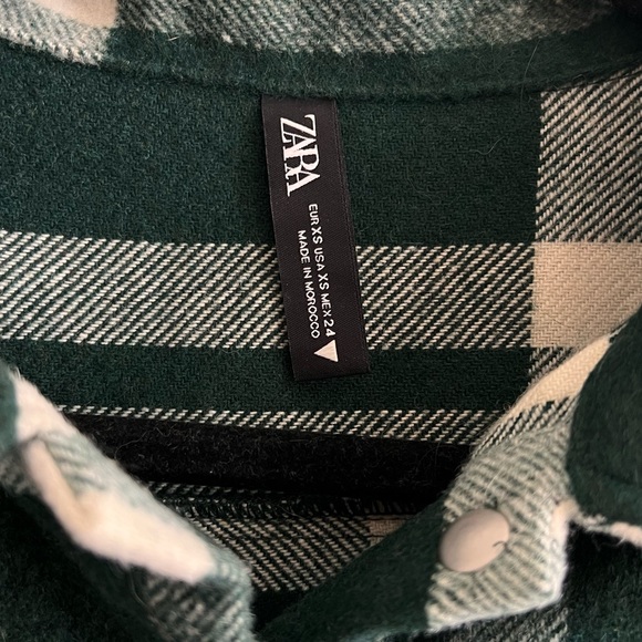 Zara Green Flannel Shacket - Picture 2 of 3